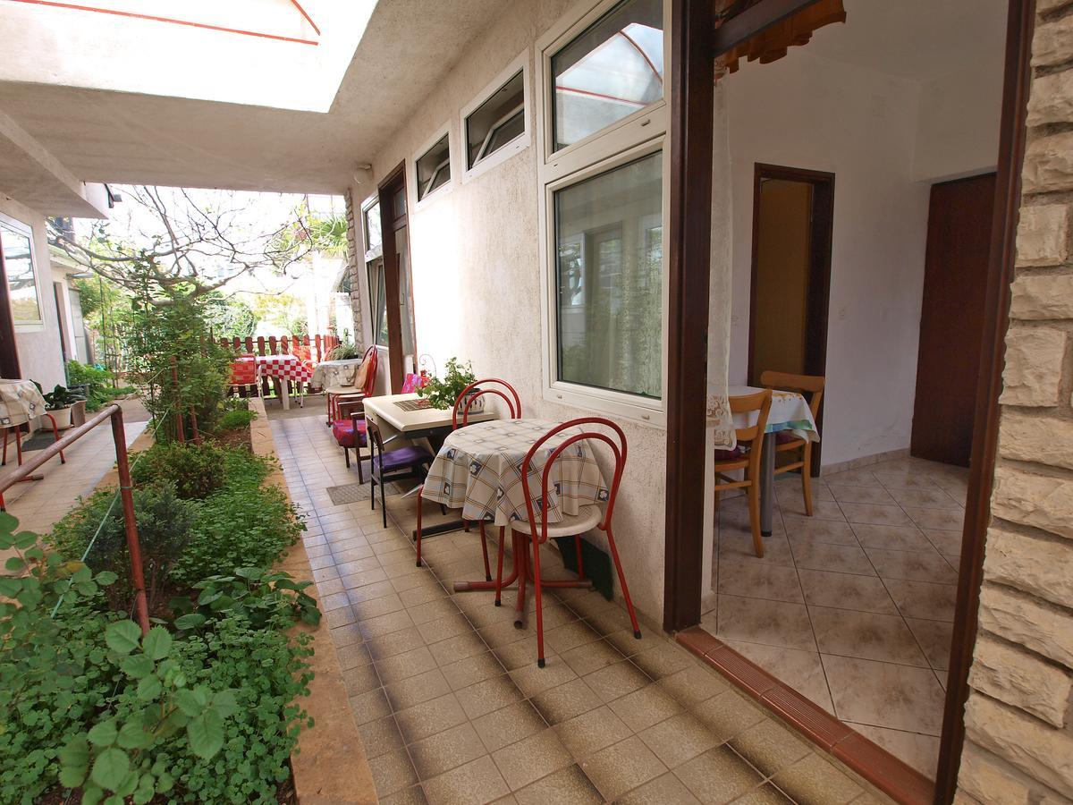 Apartments Ana Rovinj Exterior photo
