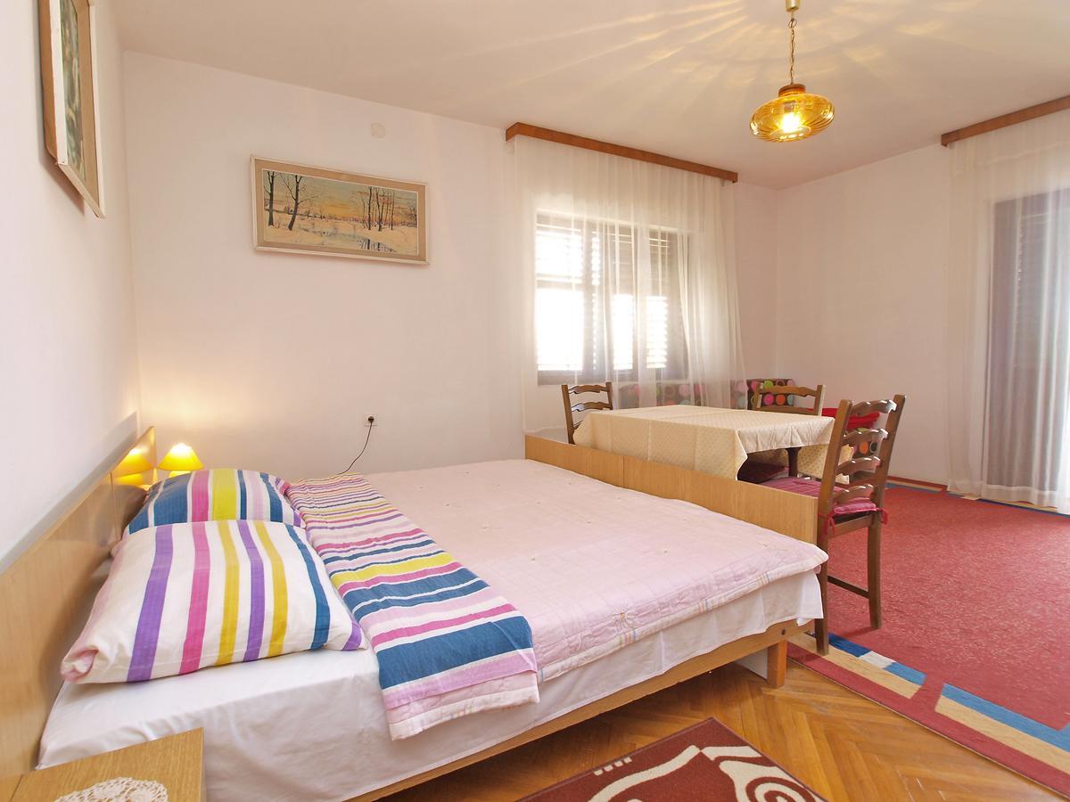 Apartments Ana Rovinj Exterior photo